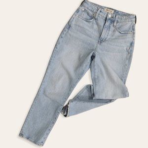 Madewell Petite Curvy Perfect Vintage Jean in Fiore Wash 24P